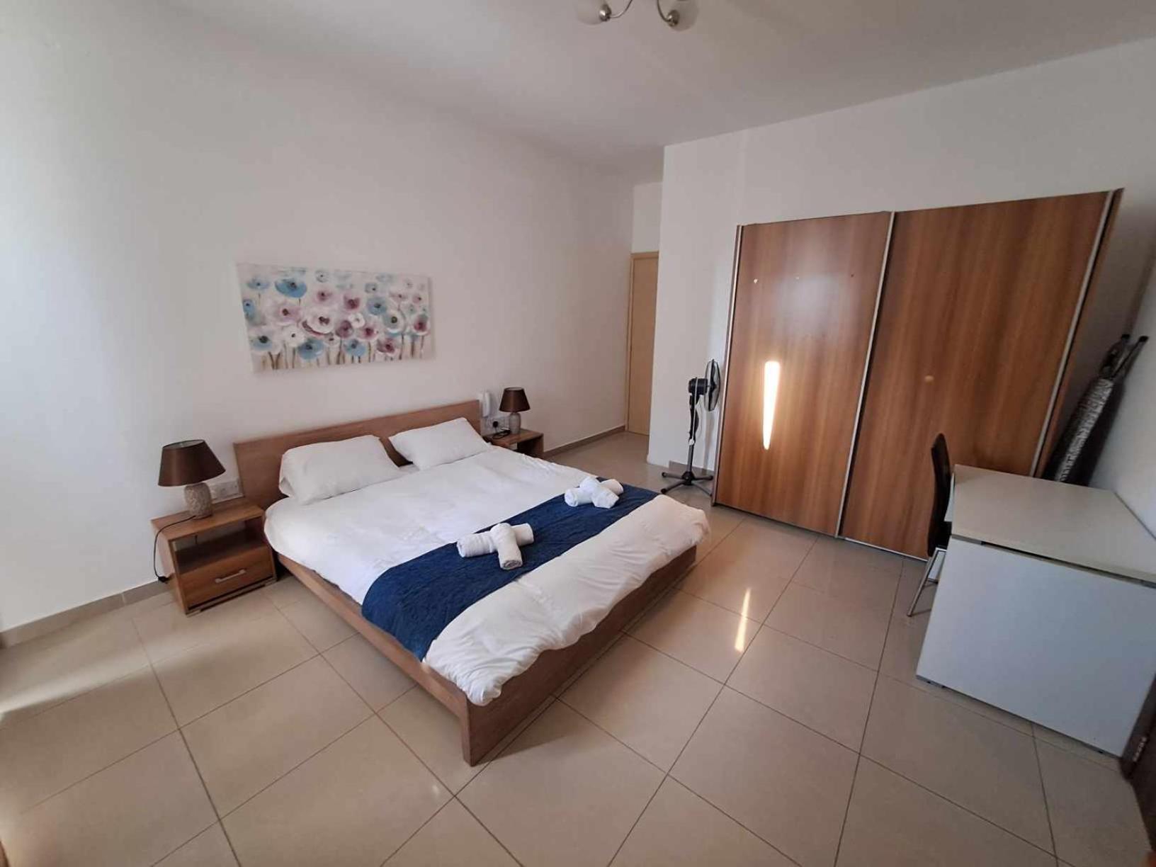 St Julians Sliema 3 Minutes Walk From Promenade 3 Bedroom Apartment Exteriör bild
