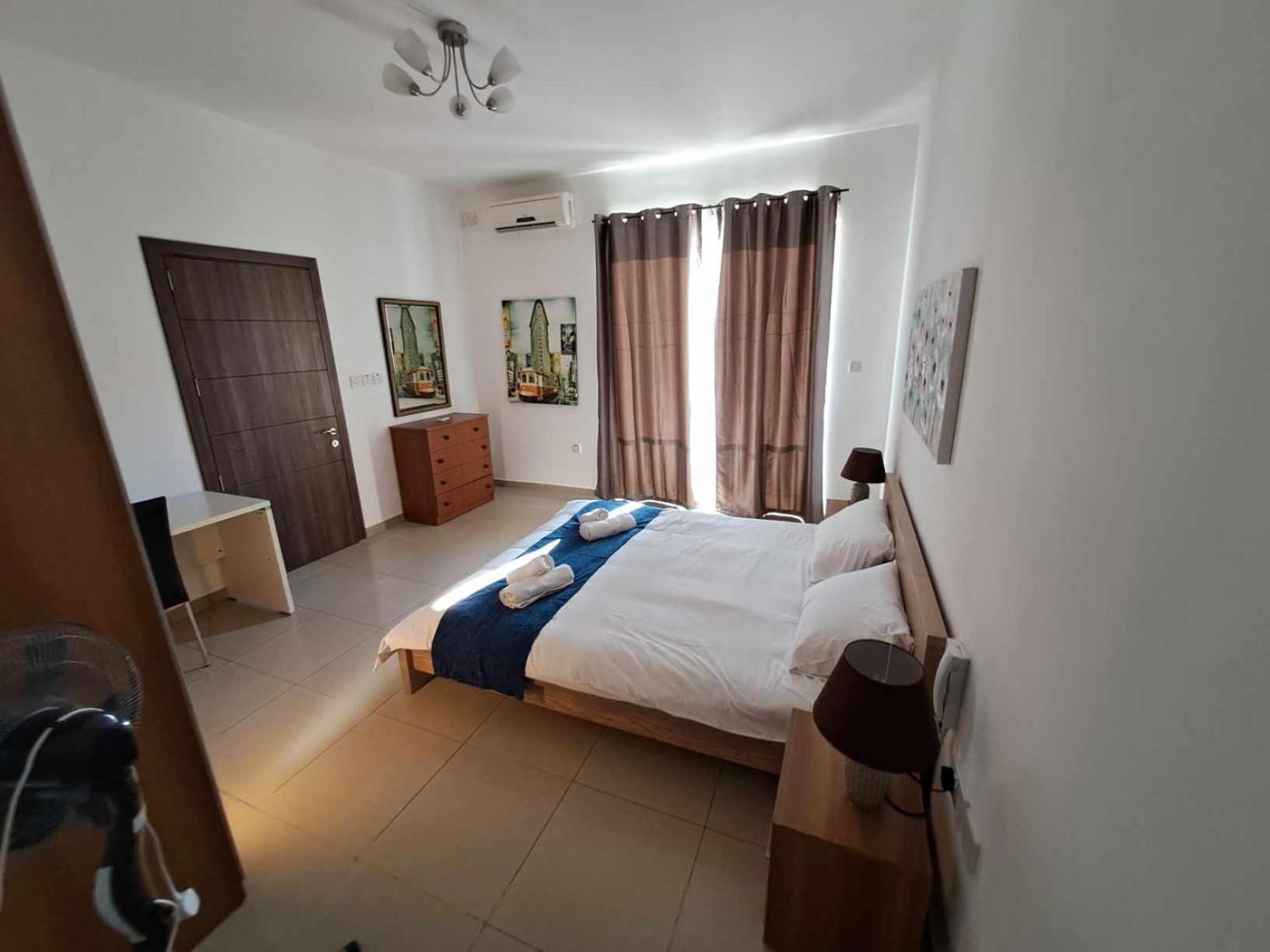 St Julians Sliema 3 Minutes Walk From Promenade 3 Bedroom Apartment Exteriör bild